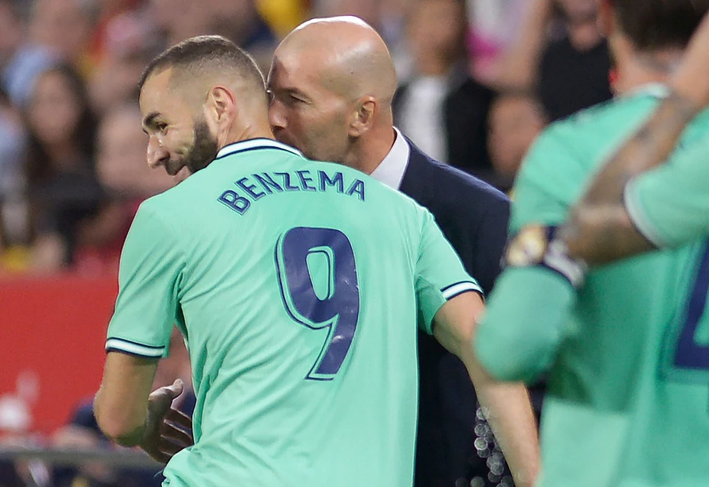 Karim Benzema i trener Zinedine Zidane Karim Benzema i trener Zinedine Zidane