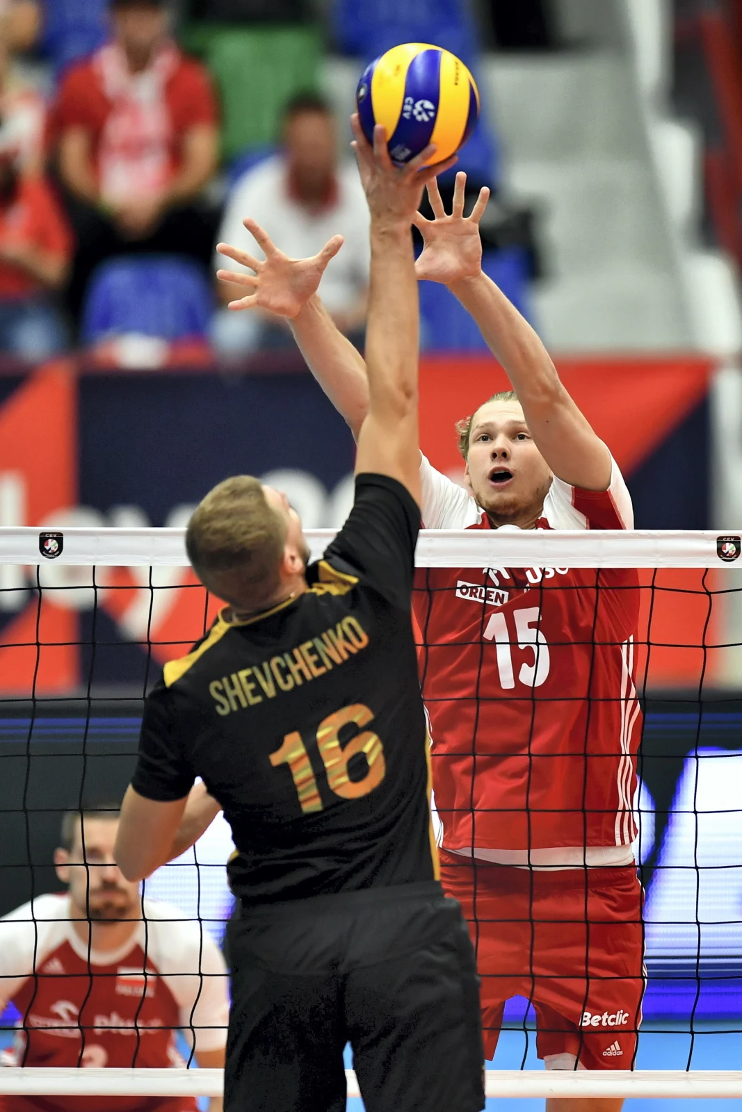 Jakub Kochanowski w meczu z Ukrainą Jakub Kochanowski w meczu z Ukrainą