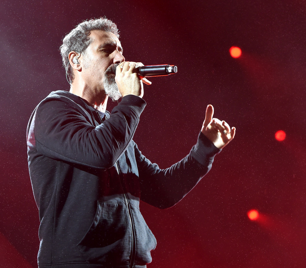 Serj Tankian z grupą System Of A Down powróci do Polski w 2020 r.