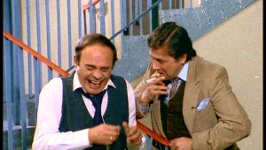 Roman Wilhelmi i Janusz Gajos w serialu "Alternatywy 4"