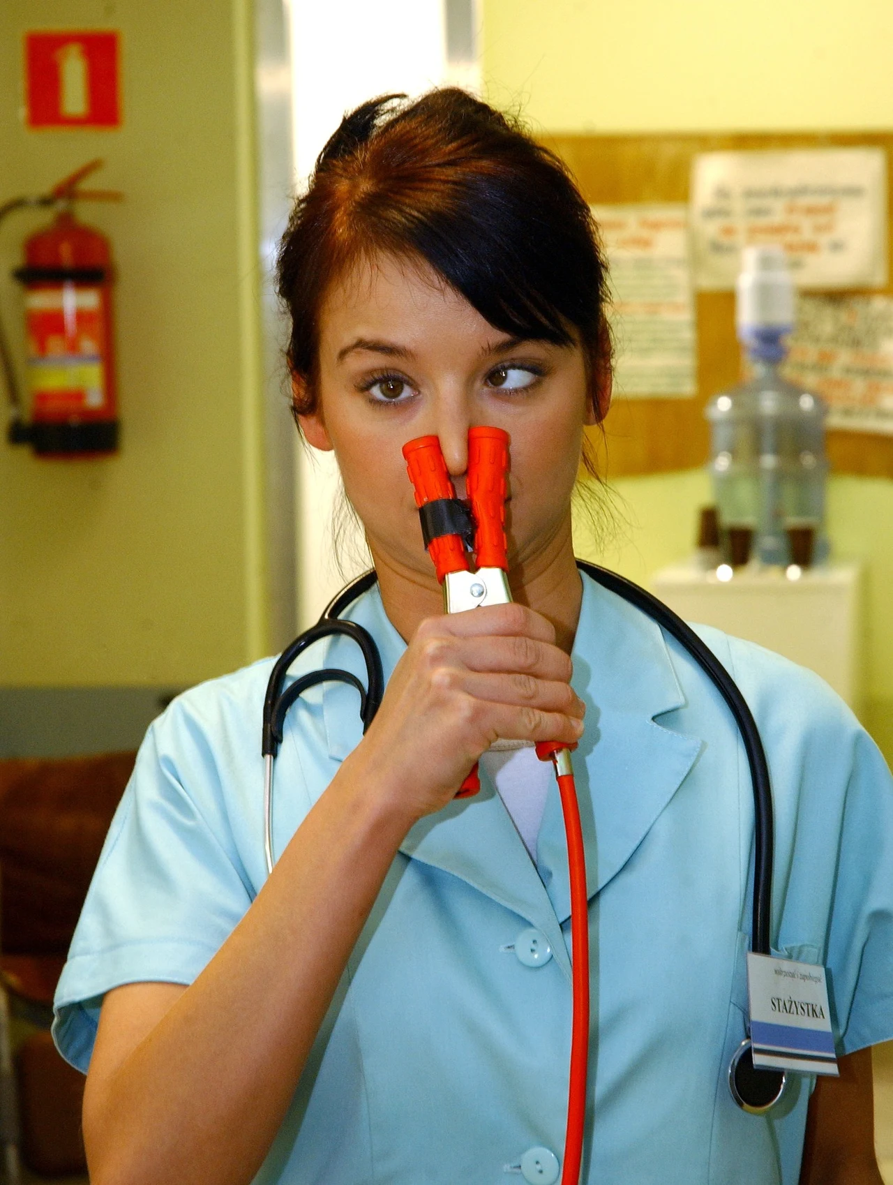 - Zagrała sporo ról komediowych, zresztą świetnych, bo komedia jest niedocenianą przez krytyków, ale dosyć trudną formą, jest takim poligonem dla aktorów, a ona się świetnie w tym sprawdzała. Trudno żeby nie, bo ona miała dystans do samej siebie, miała poczucie humoru na własny temat - podsumowywał komediowy talent Przybylskiej aktor Piotr Zelt.