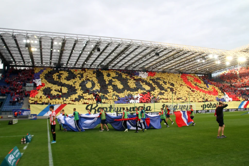 Oprawa kibiców Wisły Kraków Oprawa kibiców Wisły Kraków