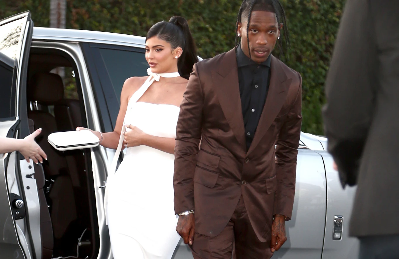 Kylie Jenner i Travis Scott rozstali się! Kylie Jenner i Travis Scott rozstali się!