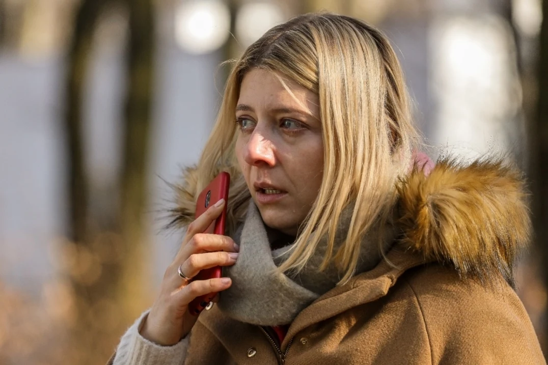 Film powstał na podstawie oryginalnego scenariusza Piotra Jaska, Jana Holoubka, Agnieszki Jelonek-Lisowskiej, Julii Kamińskiej i Katarzyny Zielińskiej we współpracy scenariuszowej z Michałem Godzicem i Magdaleną Różczką.