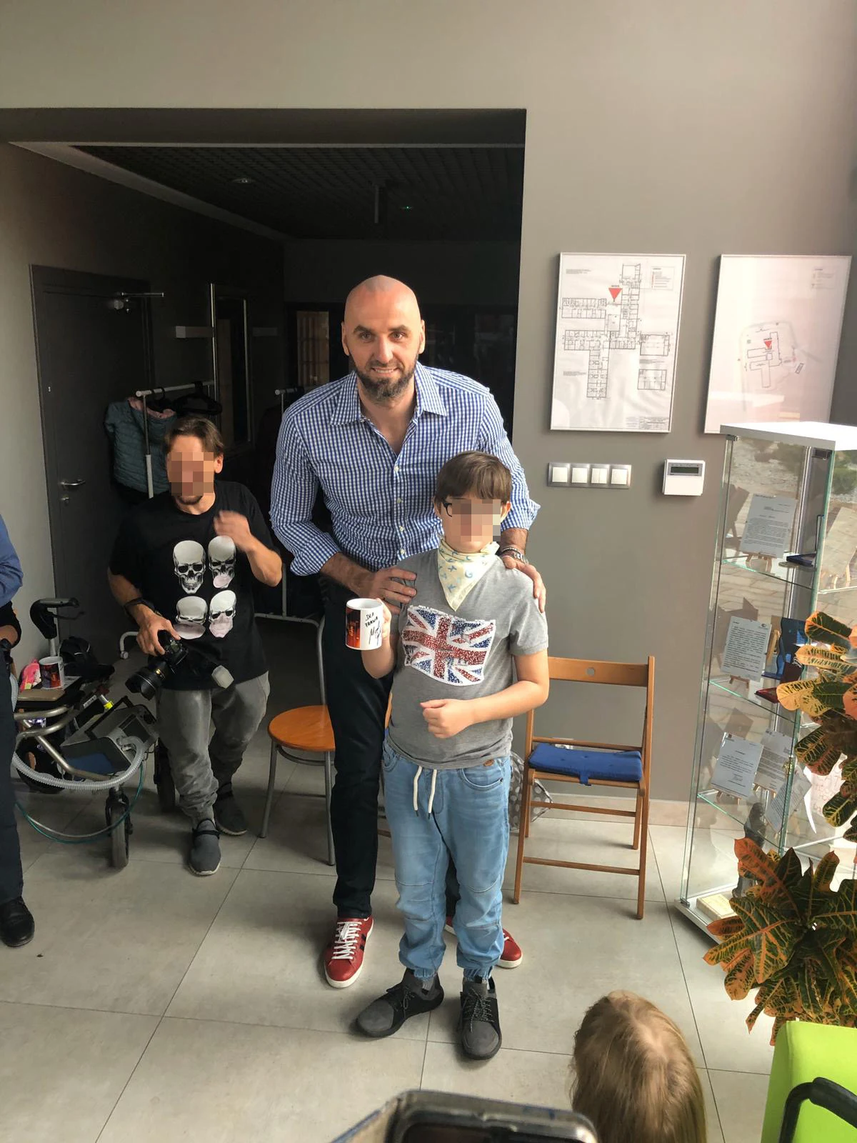 Marcin Gortat odwiedził hospicjum Marcin Gortat odwiedził hospicjum