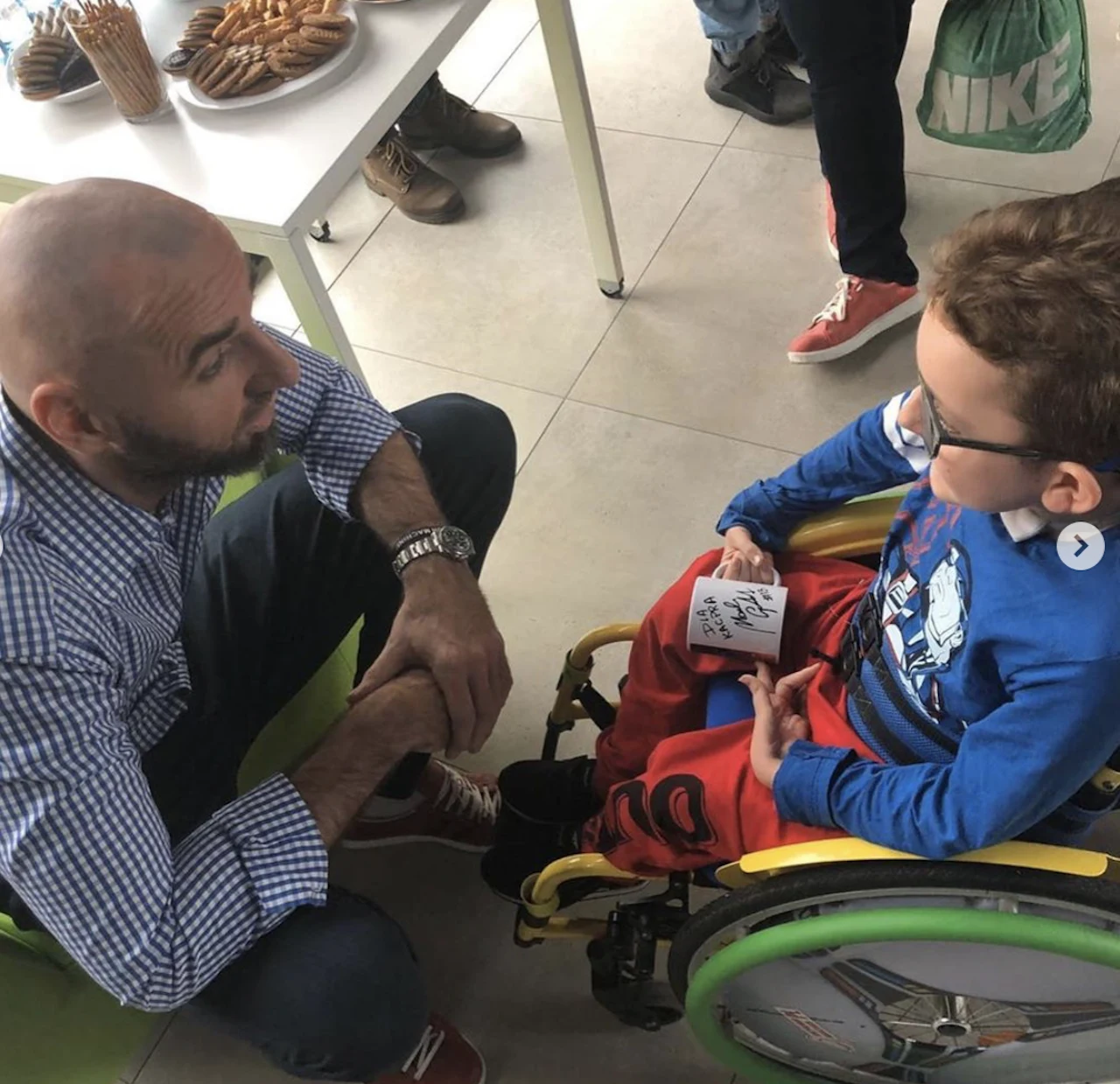 Marcin Gortat w hospicjum Marcin Gortat w hospicjum