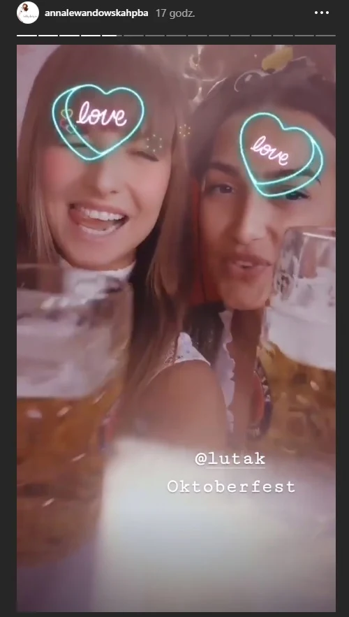 Anna Lewandowska z koleżanką na Oktoberfest Anna Lewandowska z koleżanką na Oktoberfest