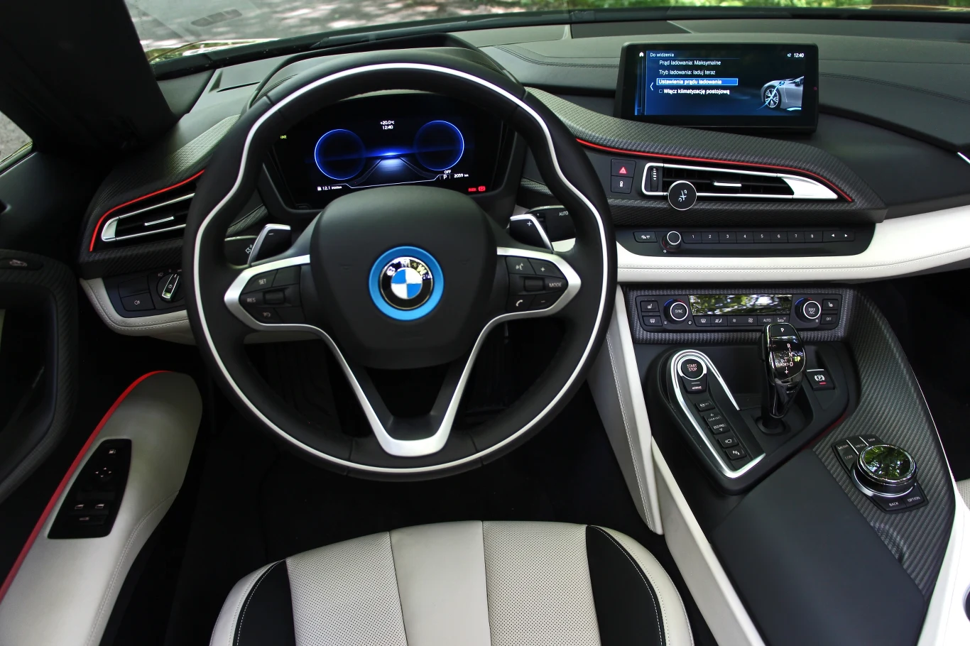 BMW i8 Roadster