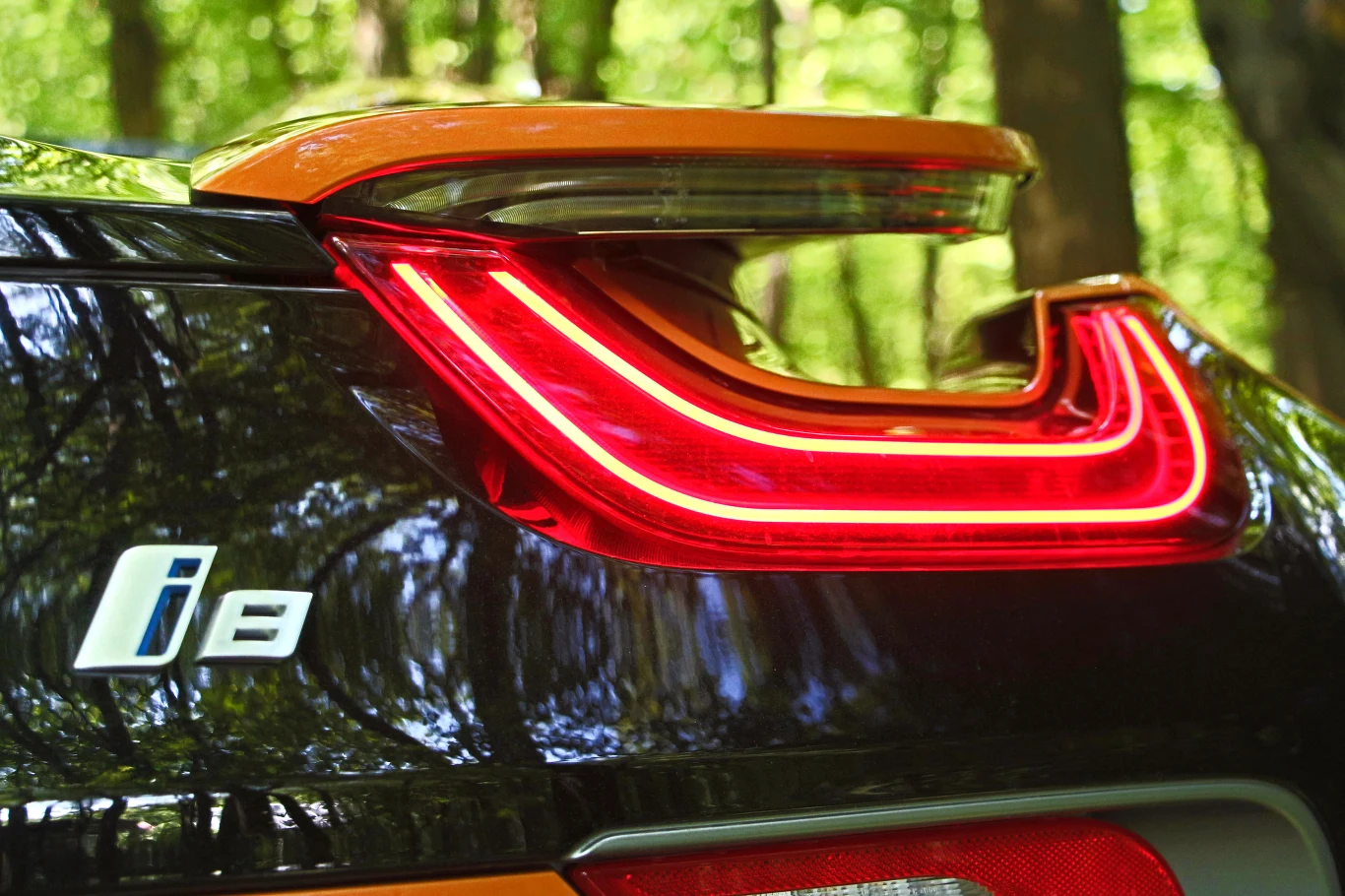 BMW i8 Roadster