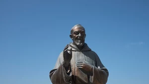 Święty ojciec Pio: W ogniu krytyki i oskarżeń 