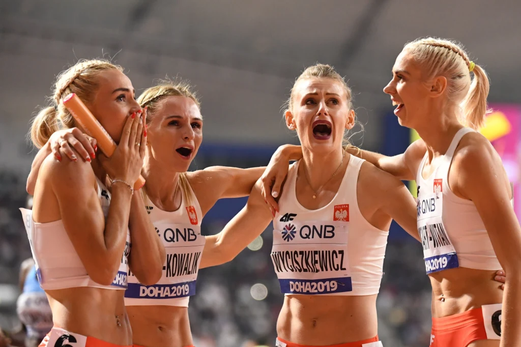 Radość Polek po zdobyciu srebrnego medalu MŚ Radość Polek po zdobyciu srebrnego medalu MŚ