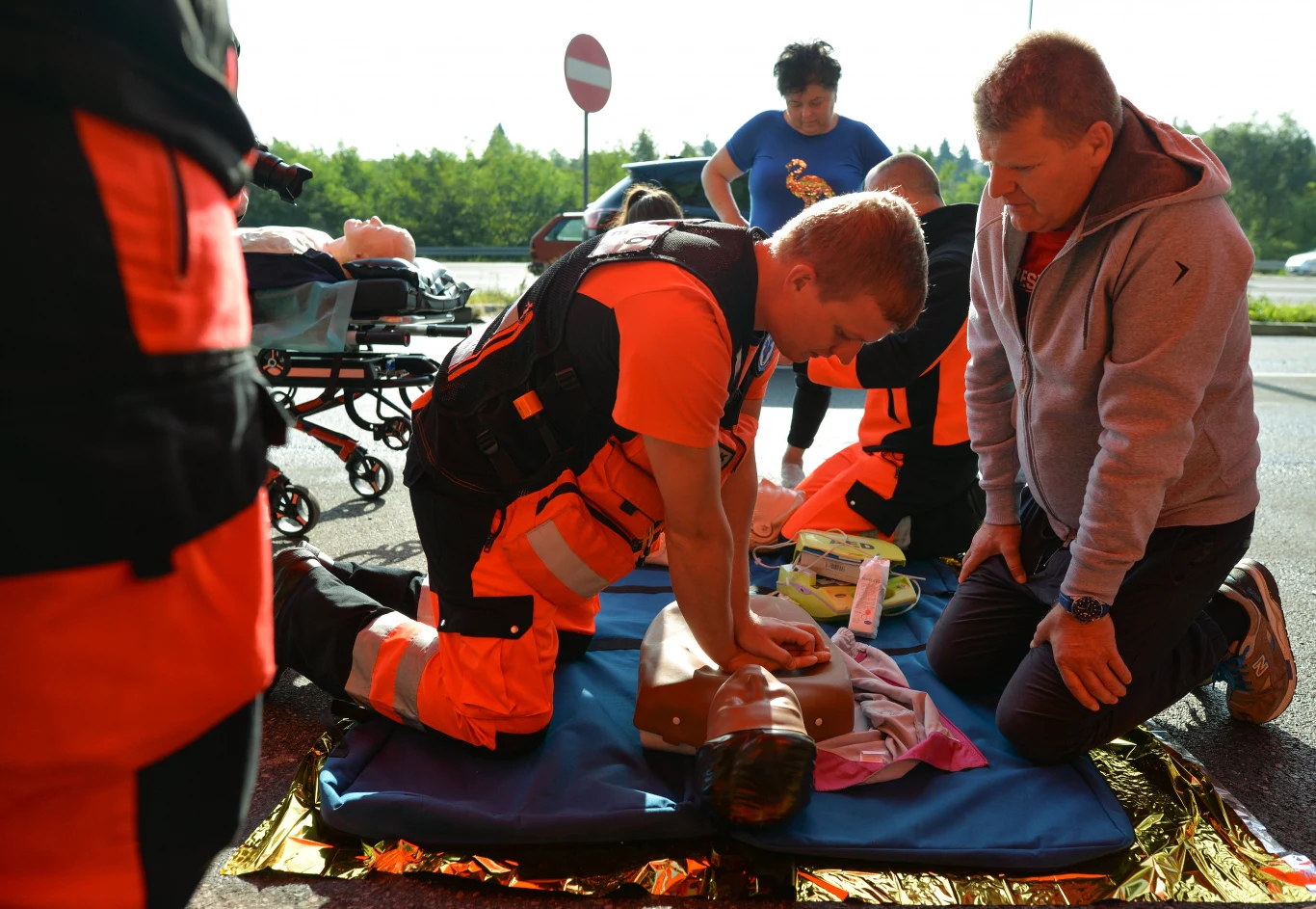 Pierwsza pomoc nie jest trudna... Pierwsza pomoc nie jest trudna...