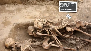 Prace ekshumacyjne na Łączce