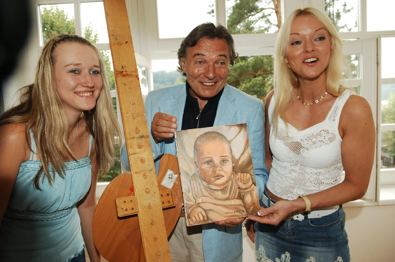 Karel Gott z córkami Lucią i Dominiką Karel Gott z córkami Lucią i Dominiką