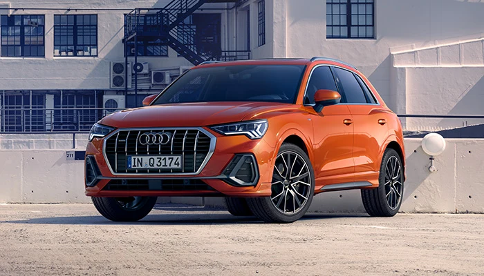 Nowa generacja Audi Q3 charakteryzuje się muskularną i zarazem sportową sylwetką Nowa generacja Audi Q3 charakteryzuje się muskularną i zarazem sportową sylwetką