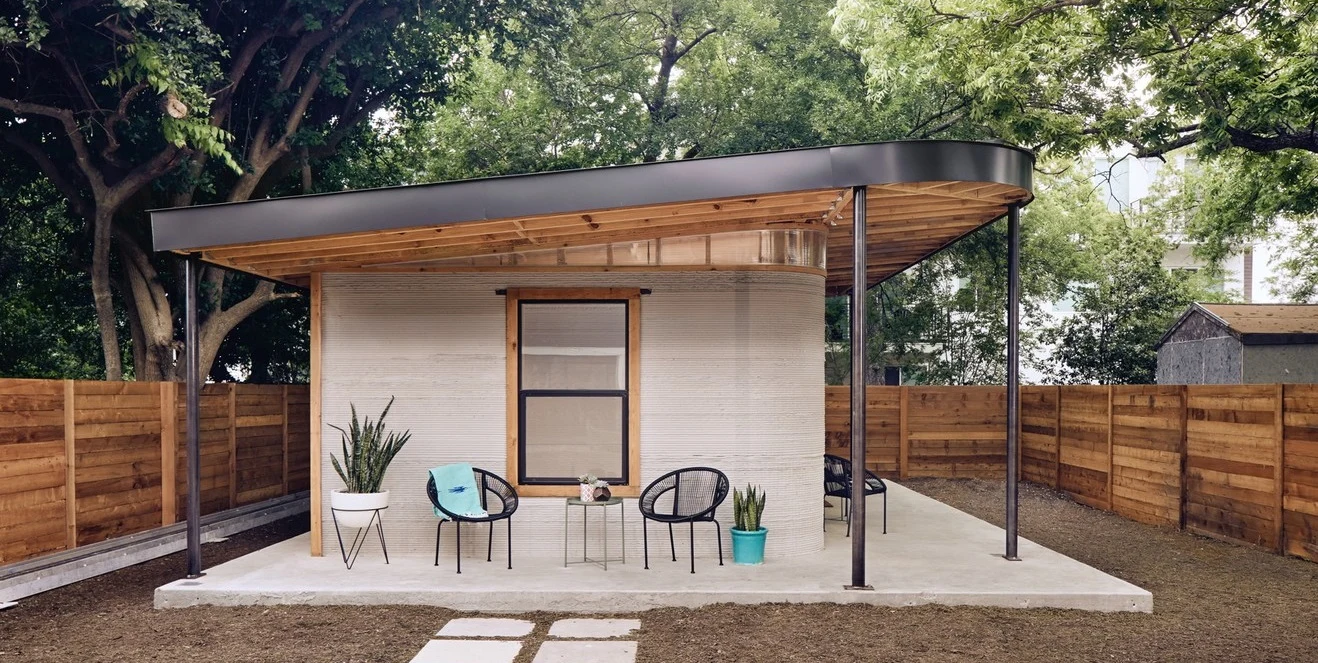 ICON, amerykańska firma specjalizująca się w druku 3D - w ponad 24 godziny można wyprodukować dom z drukarki 3D za jedyne 4000 dolarów, czyli niecałe 15 000 zł. Technologia Mattershift usprawniłaby proces i zredukowała i tak niskie koszty ICON, amerykańska firma specjalizująca się w druku 3D - w ponad 24 godziny można wyprodukować dom z drukarki 3D za jedyne 4000 dolarów, czyli niecałe 15 000 zł. Technologia Mattershift usprawniłaby proces i zredukowała i tak niskie koszty