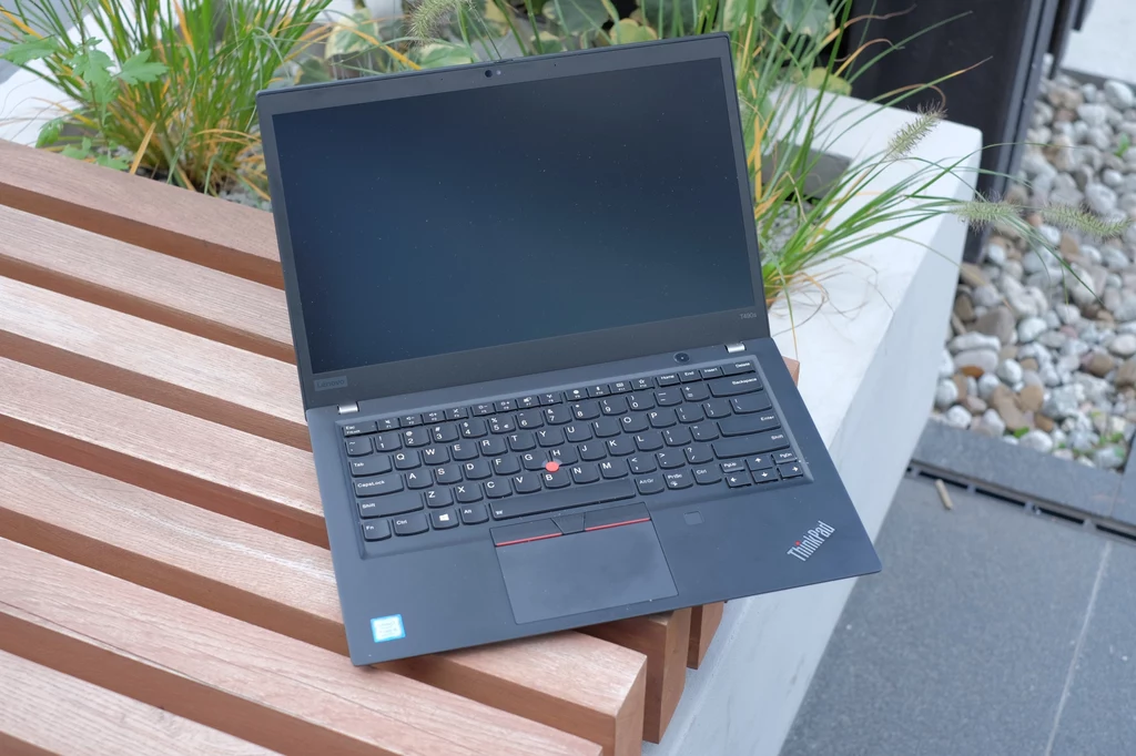 Lenovo ThinkPad T490s