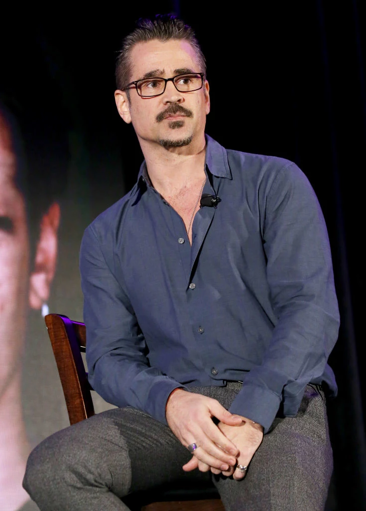 Colin Farrell decydował się już na różne cięcia. W dłuższych włosach, z zarostem wygląda bardzo dobrze. Colin Farrell decydował się już na różne cięcia. W dłuższych włosach, z zarostem wygląda bardzo dobrze.