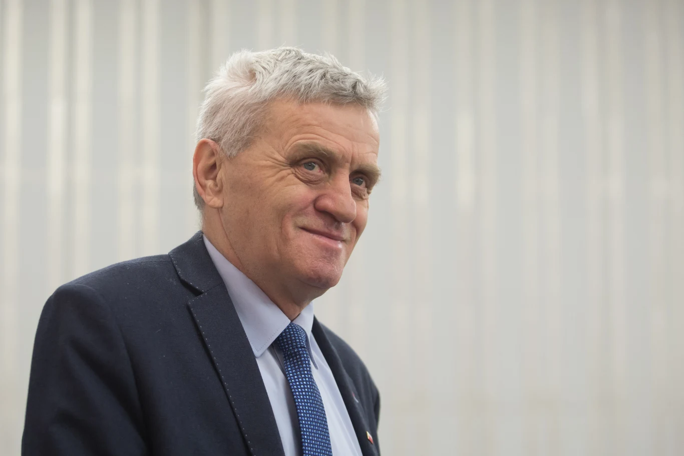 Również wyraźnie przegrał Stanisław Kogut - dotychczasowy senator przez lata związany z PiS, a ostatnio niezrzeszony - który startował z własnego komitetu i zdobył 39,67 proc. głosów. Jego rywal Wiktor Durlak uzyskał ponad 36 tysięcy głosów więcej (60,33 proc.).