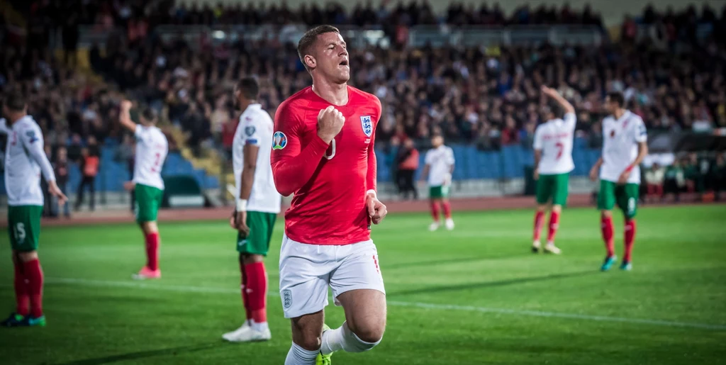 Ross Barkley cieszy się ze zdobytej bramki Ross Barkley cieszy się ze zdobytej bramki