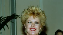 W 1987 roku na rozdaniu Złotych Globów zachwycała wszystkich szerokim uśmiechem. Melanie Griffith na zdjęciach sprzed lat jest nie do poznania. Gwiazda dziś jest krytykowana za przesadę i zbyt dużą ingerencję w swój wygląd. Jak się tłumaczy? Jej zdaniem to wszystko przez hejt. Aktorka robi, co może, by uciszyć tych, którzy głośno komentują to, jak wygląda. 