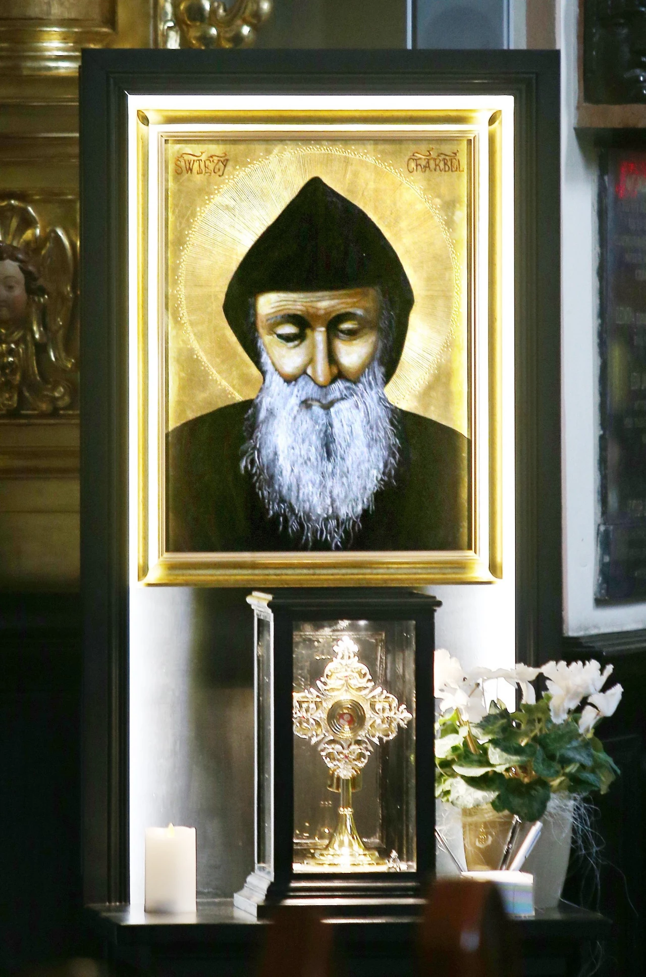 Obraz św. Charbela w krakowskim kościele św. Krzyża Obraz św. Charbela w krakowskim kościele św. Krzyża