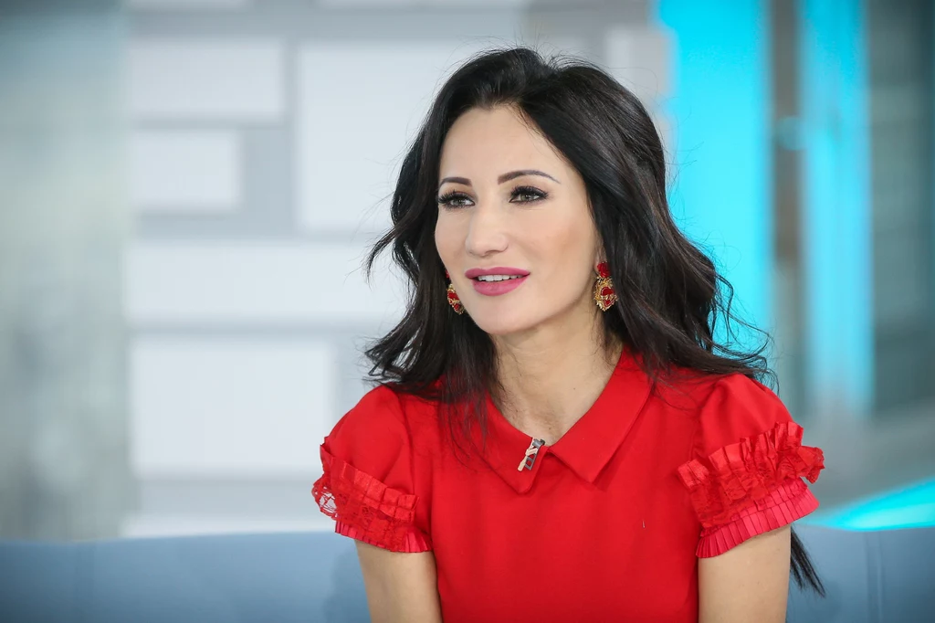 Justyna Steczkowska również wzięła udział w kampanii „Rak. To się leczy!”. Sama przekonała się czym jest choroba nowotworowa, gdy zachorował jej mąż. Wspólnymi siłami przezwyciężyli nowotwór. Teraz namawia Polaków do badań i profilaktyki. Justyna Steczkowska również wzięła udział w kampanii „Rak. To się leczy!”. Sama przekonała się czym jest choroba nowotworowa, gdy zachorował jej mąż. Wspólnymi siłami przezwyciężyli nowotwór. Teraz namawia Polaków do badań i profilaktyki.