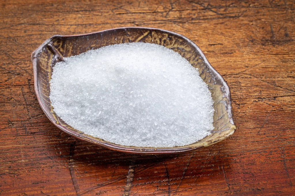 Sól nie wysuszy włosów, gdy do spreju dodasz olej