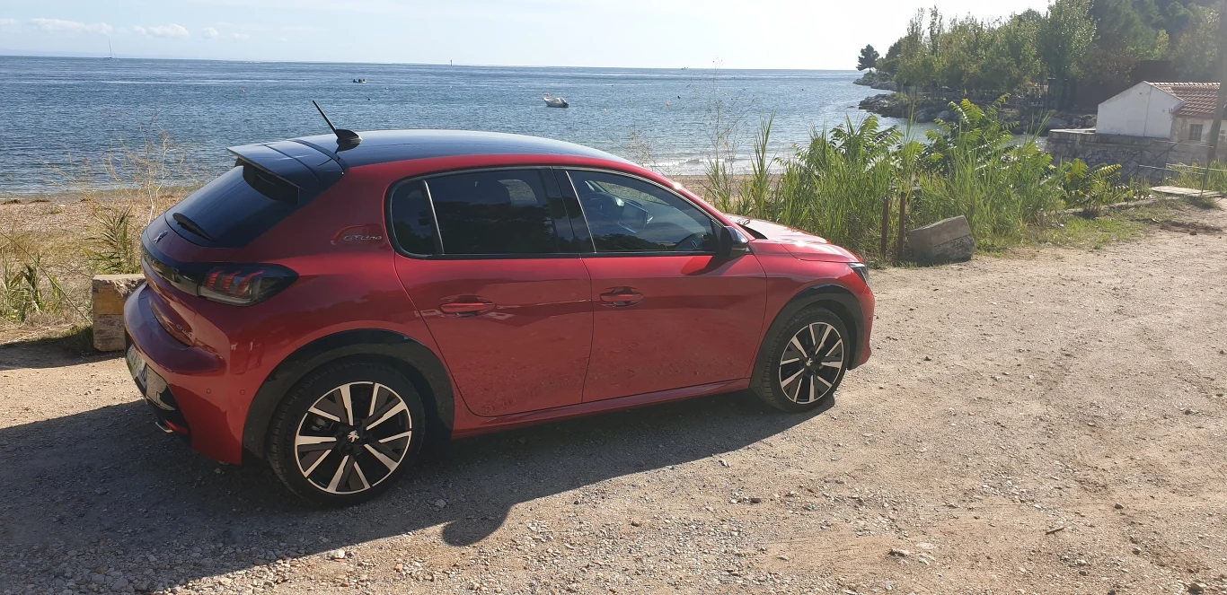 Peugeot 208 Peugeot 208