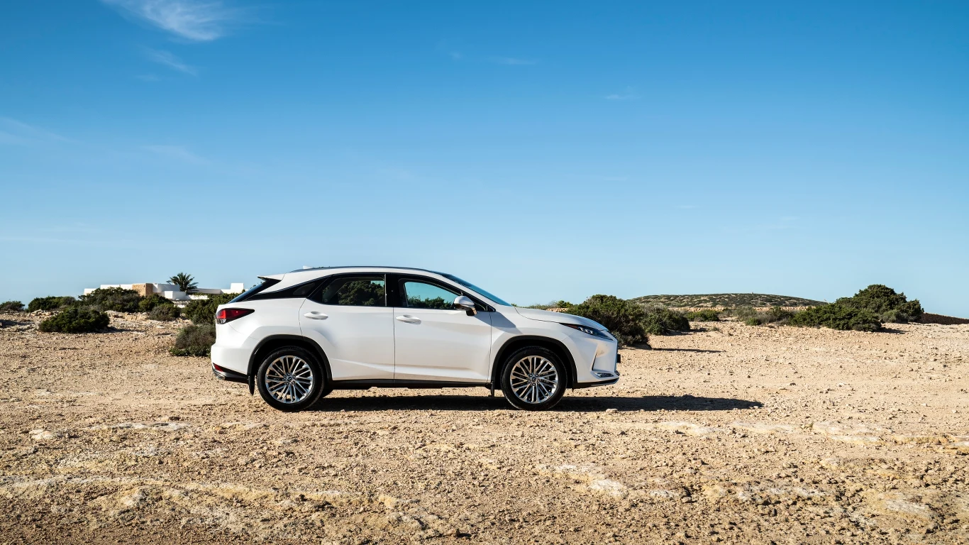 Lexus RX 450h na zdjęciach