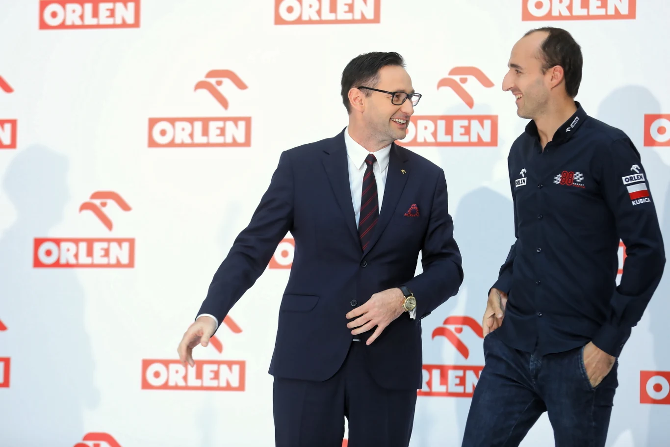 Prezes PKN Orlen Daniel Obajtek (L) oraz Robert Kubica Prezes PKN Orlen Daniel Obajtek (L) oraz Robert Kubica