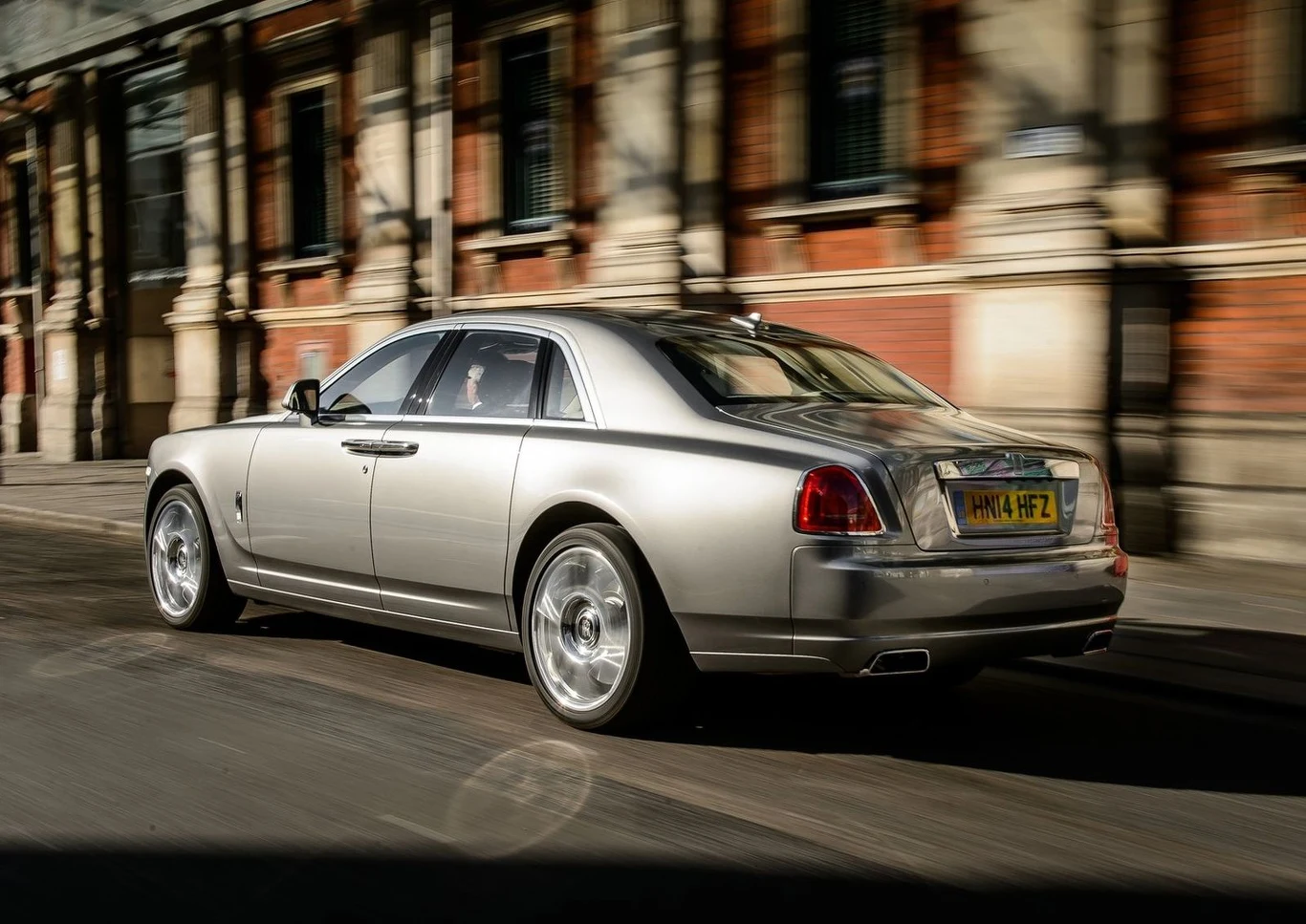 ... nieco rzadziej wybierany jest Ghost (349 rejestracji)... ... nieco rzadziej wybierany jest Ghost (349 rejestracji)...