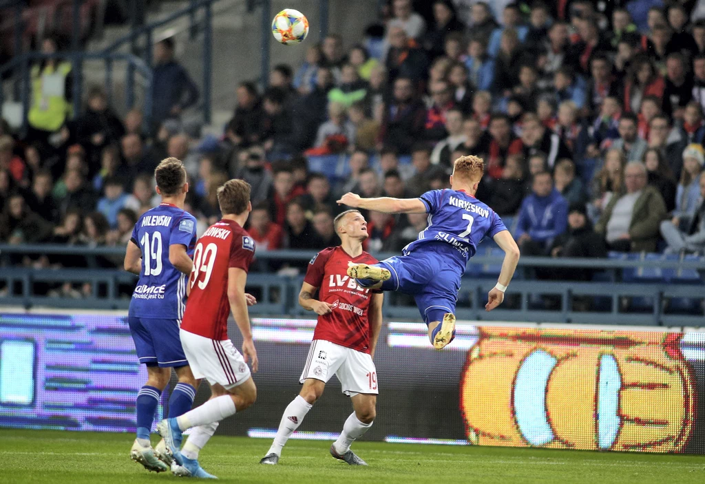 W ostatnim meczu Wisła Kraków przegrała z Piastem Gliwice 1-2