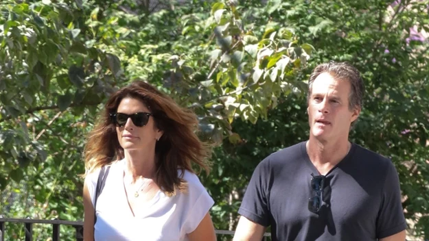 Cindy Crawford i jej mąż Rande Gerber są małżeństwem od maja 1998 roku. Mają ze sobą dwoje dzieci, które wspólnie wychowują. 

Niedawno para postanowiła kupić nowy dom. Tylko spójrzcie na te wnętrza!