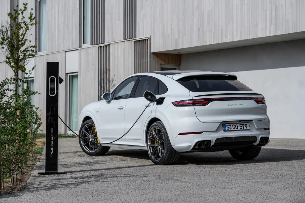 Porsche Cayenne Turbo S E-Hybrid Coupé