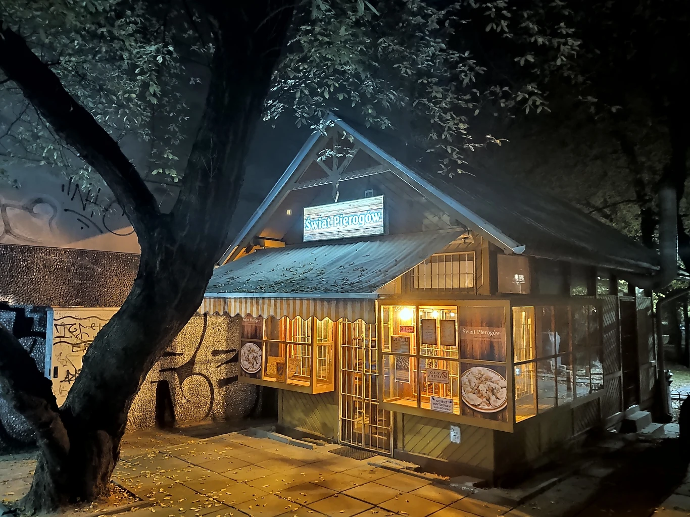 Motorola One Zoom - zdjęcia