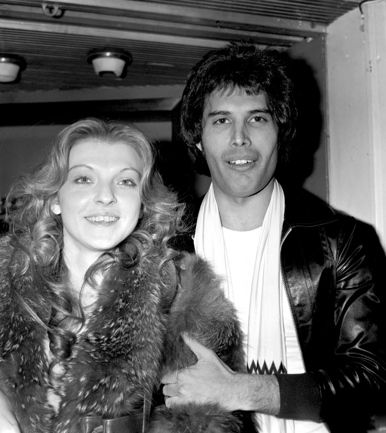 Mary Austin i Freddie Mercury, 1977 r.