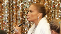 Jennifer Lopez jak zawsze wyglądała oszałamiająco. Tymczasowy defekt wcale nie odebrał jej uroku. 