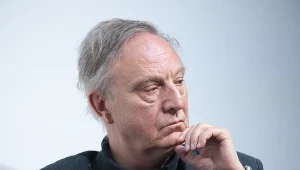 Krzysztof Piesiewicz zasłynął jako współautor scenariuszy do filmów Krzysztofa Kieślowskiego