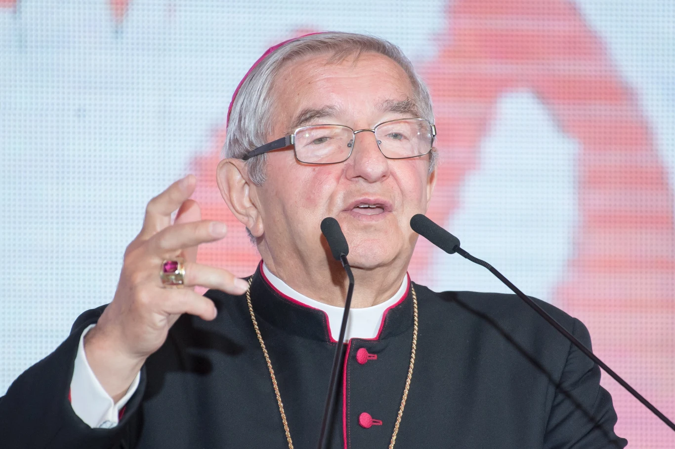 "Obraz arcybiskupa metropolity gdańskiego Sławoja Leszka Głódzia został zakłamany" - twierdzi archidiecezja "Obraz arcybiskupa metropolity gdańskiego Sławoja Leszka Głódzia został zakłamany" - twierdzi archidiecezja