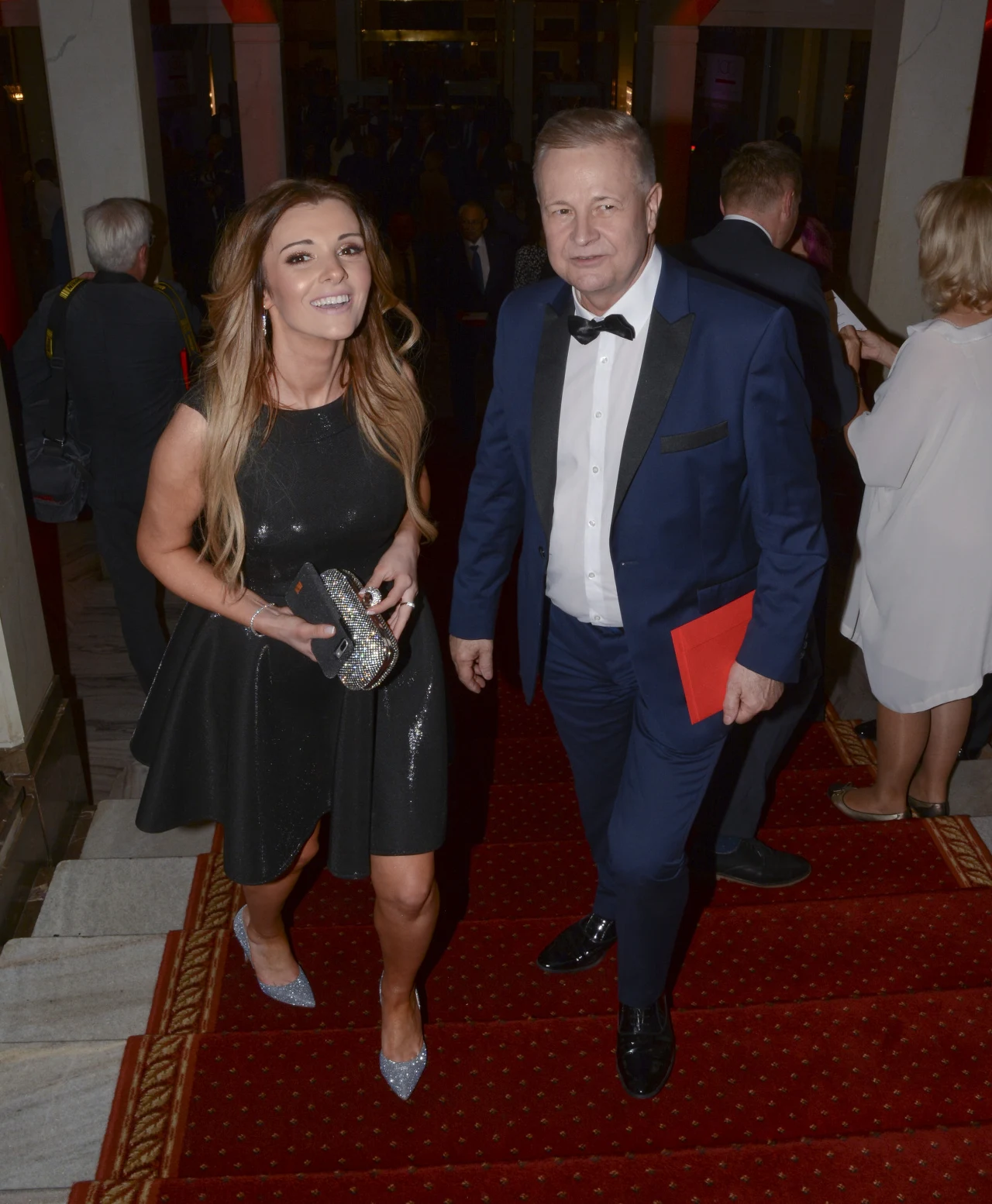 Wieczór wcześniej Tajnerowie wybrali się na galę