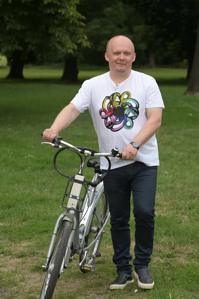 Jakub wyznał, że jest bardzo szczęśliwy. Dodał, że Ania wyzwala w nim nieznane mu wcześniej emocje. "Do zakochania jeden krok" - oświadczył w siódmym odcinku.