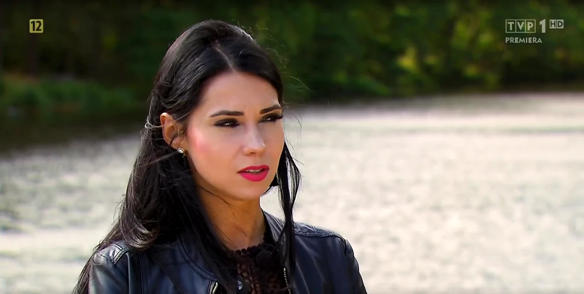 Diana ostatecznie postanowiła opuścić dom rolnika. "Uważam, że kobieta w pewnym momencie powinna mieć swoją klasę, swoją godność i po prostu odejść" - wyznała przed kamerami. Seweryn raczej nie spodziewał się takiego obrotu sprawy.
Marlena, która zdradziła w chwili słabości ich sekret Dianie, była rozżalona postawą swej konkurentki. "Jak bym tego nie zdradziła, to było świństwo" - stwierdziła. "Zakochałam się i teraz nie wiem, jak będzie między nami" - dodała ze łzami w oczach.
(screen z programu)