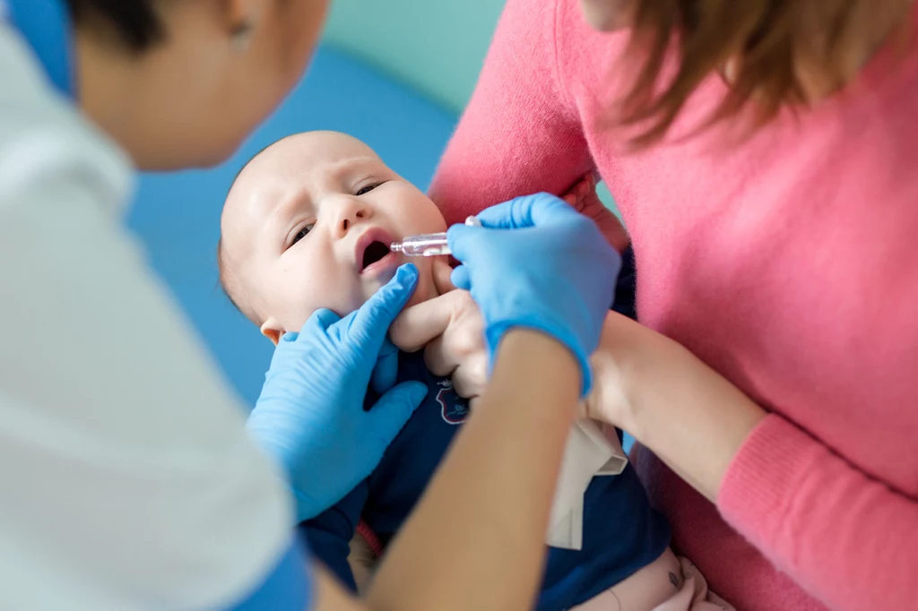 To Polak opracował pierwszą efektywną szczepionkę przeciw polio