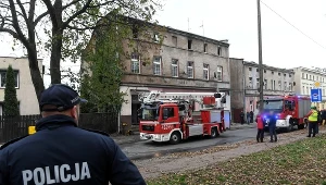 Zniszczona kamienica po pożarze