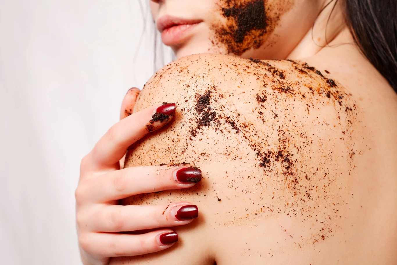 Peeling kawowy rozprawi się z celulitem