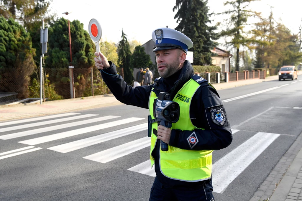 Policjanci już rozpoczęli akcję "Znicz"