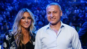 Piotr Świerczewski z dziennikarką Karoliną Szostak przy okazji gali Polsat Boxing Night 7