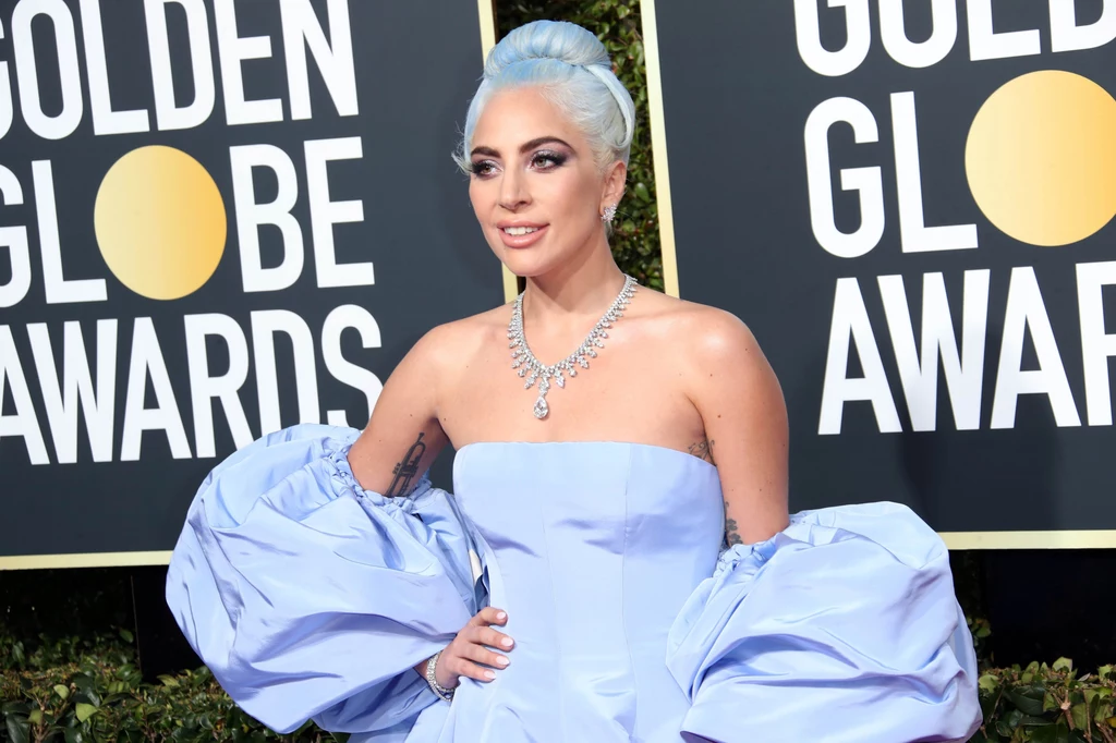 Lady Gaga podczas Złotych Globów czarowała kreacją