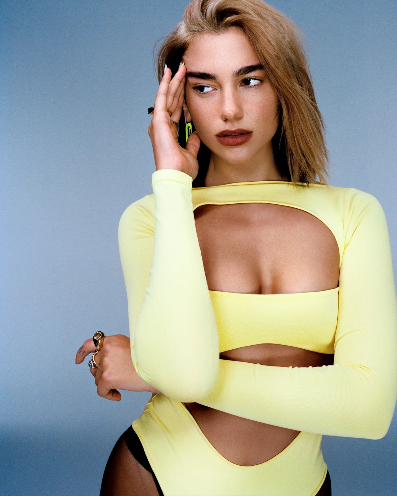 Dua Lipa promuje "Don't Start Now" Dua Lipa promuje "Don't Start Now"